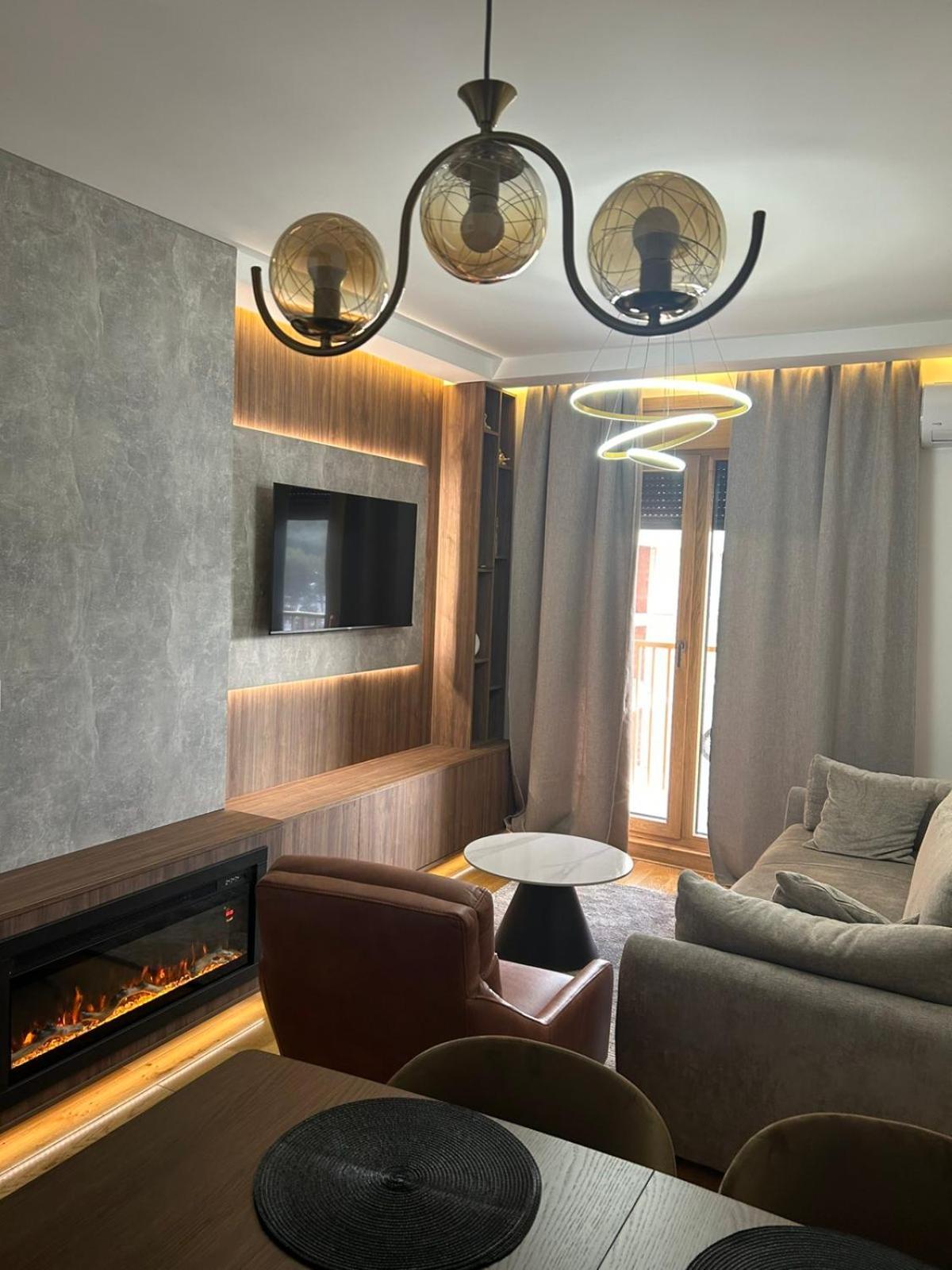 Urban Escape Apartment *